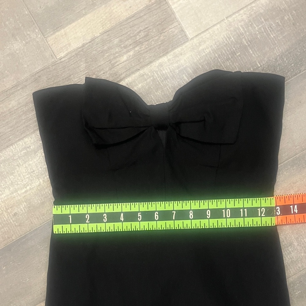 Chic Strapless Black Dress - Picture 4 of 8